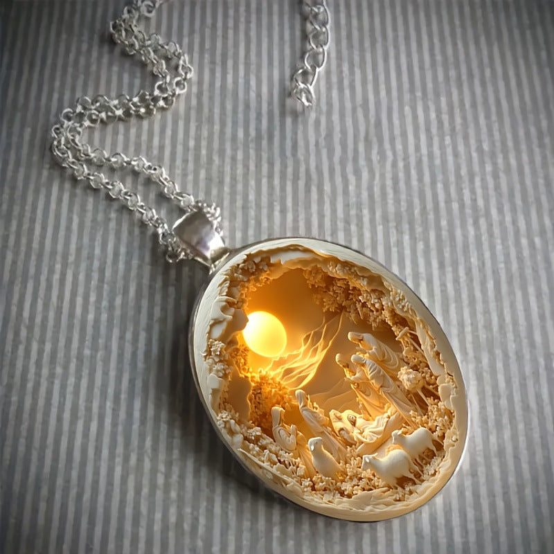 Elegant Glass Necklace, Ideal For Everyday Wear And Special Occasions, Christmas, Easter